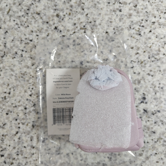 Dagne Dover limited edition Dakota Keychain (wild rose) - Picture 4 of 10